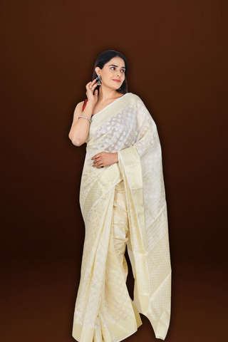 Elegant Contrast: Off-White Chanderi Silk Cotton Saree with Magenta Zari Border