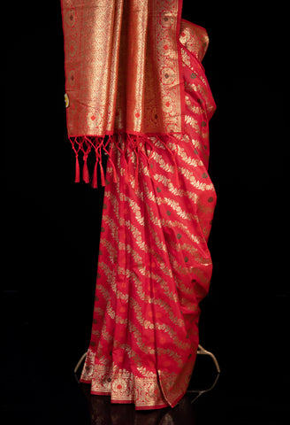 Pink Semi Silk sarees with Lehariya  Pattern all over
