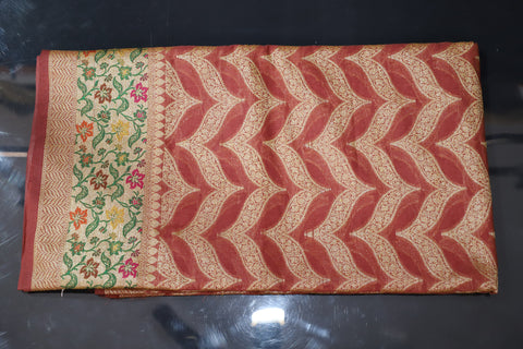 Red Semi Banarasi Soft Silk Lehariya Pattern Saree